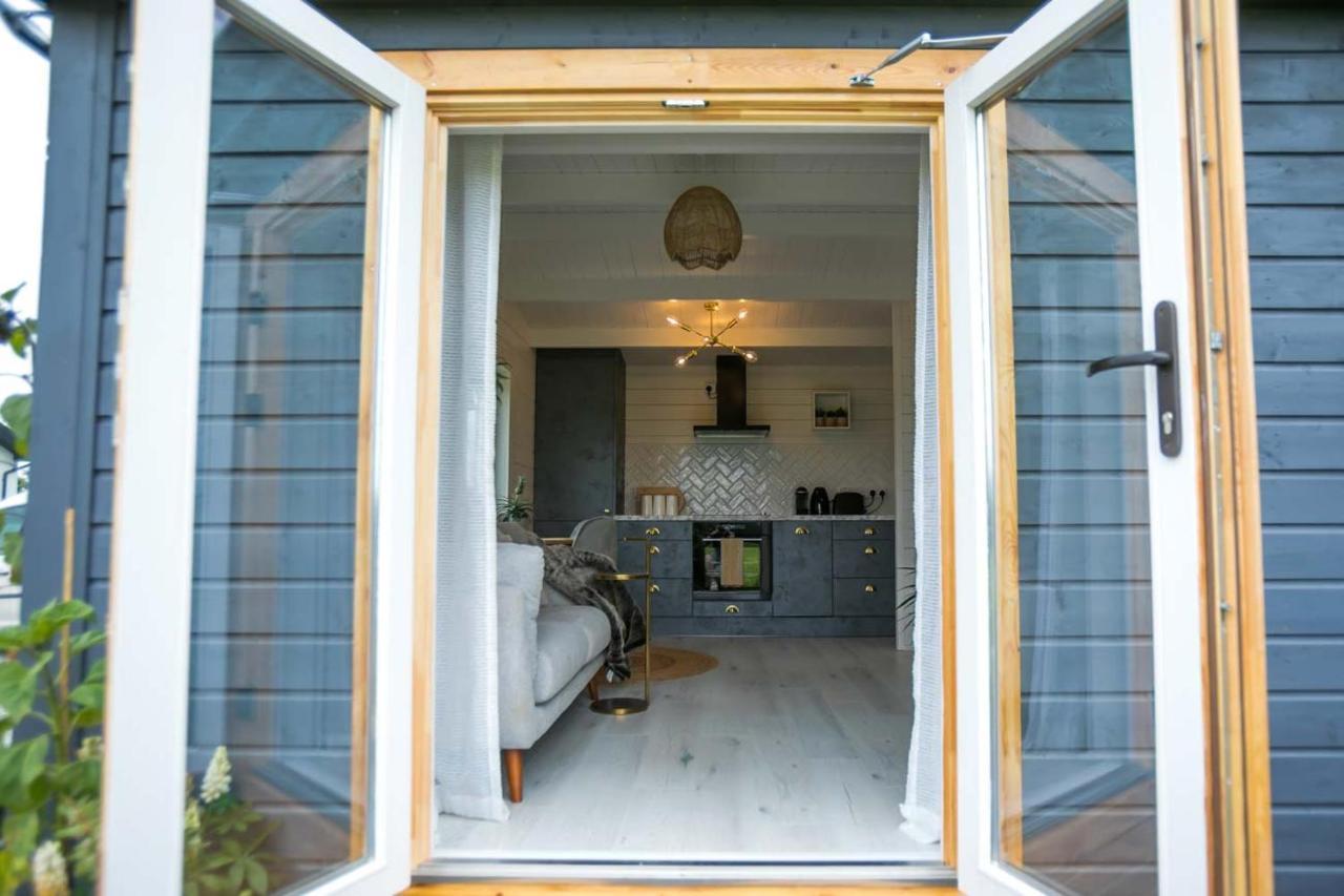 The Paddocks Cabin - Stylish, Cozy & Private คิลลาร์นีย์ ภายนอก รูปภาพ