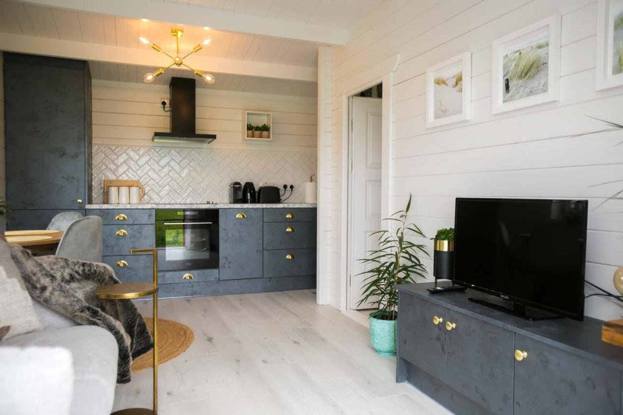 The Paddocks Cabin - Stylish, Cozy & Private คิลลาร์นีย์ ภายนอก รูปภาพ