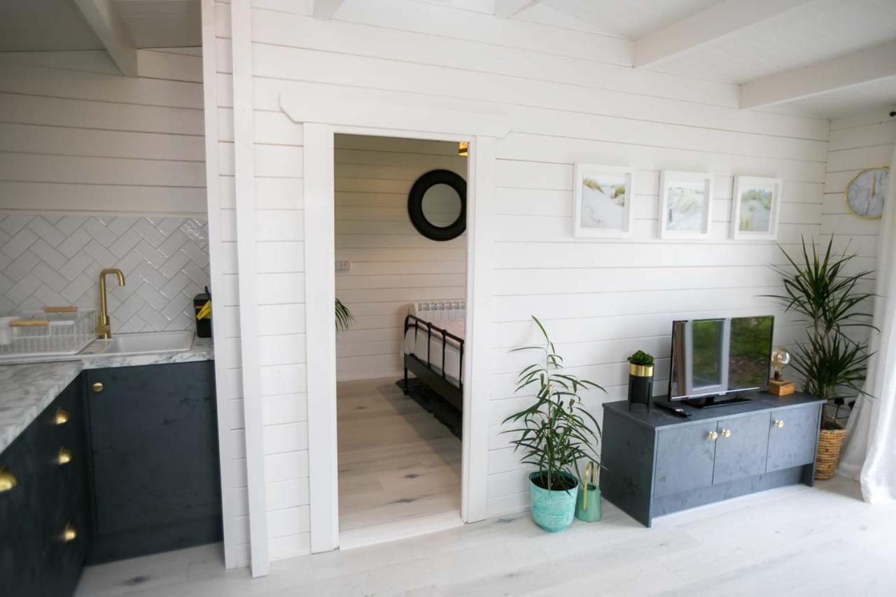 The Paddocks Cabin - Stylish, Cozy & Private คิลลาร์นีย์ ภายนอก รูปภาพ