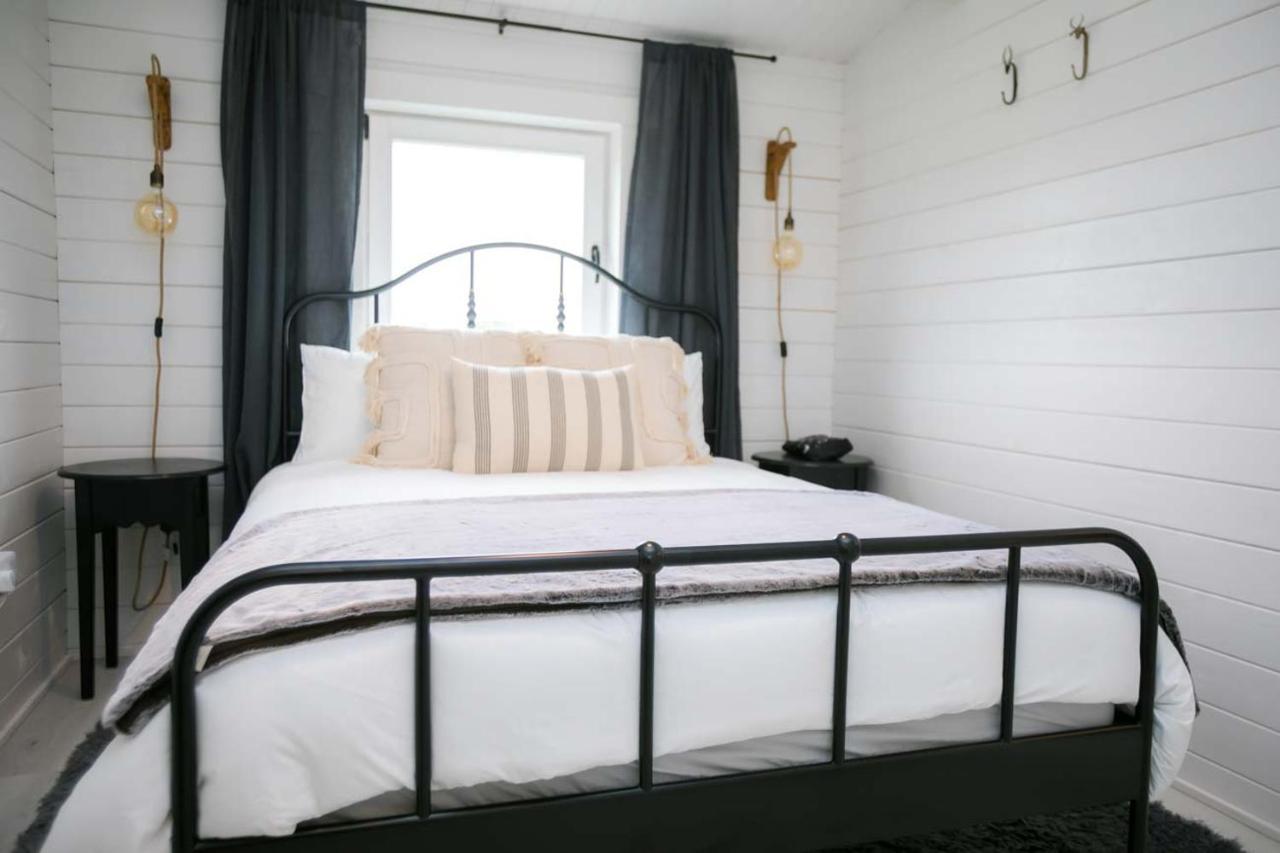 The Paddocks Cabin - Stylish, Cozy & Private คิลลาร์นีย์ ภายนอก รูปภาพ